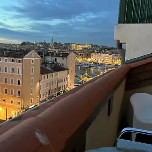 https://loft-du-vieux-port-terrasse-rooftop-et-parking.fr-provencehotel.com